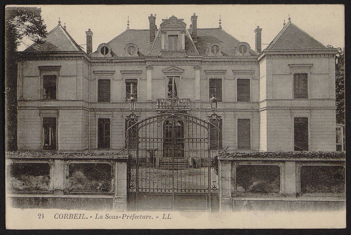 Corbeil-Essonnes.- La sous-préfecture [1922-1930]. 