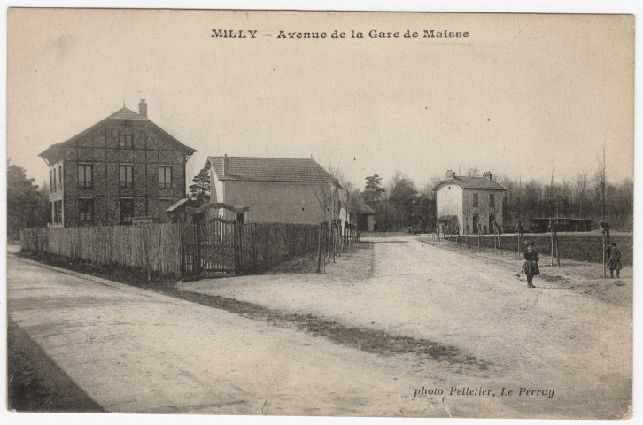 MILLY-LA-FORET. - Avenue de la gare de Maisse et gare du chemin de fer de grande banlieue (CGB) [Editeur Pelletier]. 