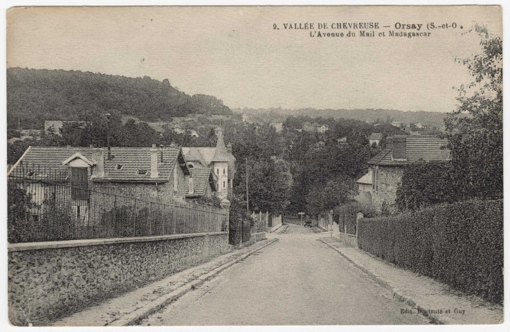 ORSAY. - L'avenue du Mail et Madagascar [Editeur Boutoute et Guy, 1928, timbre à 50 centimes]. 