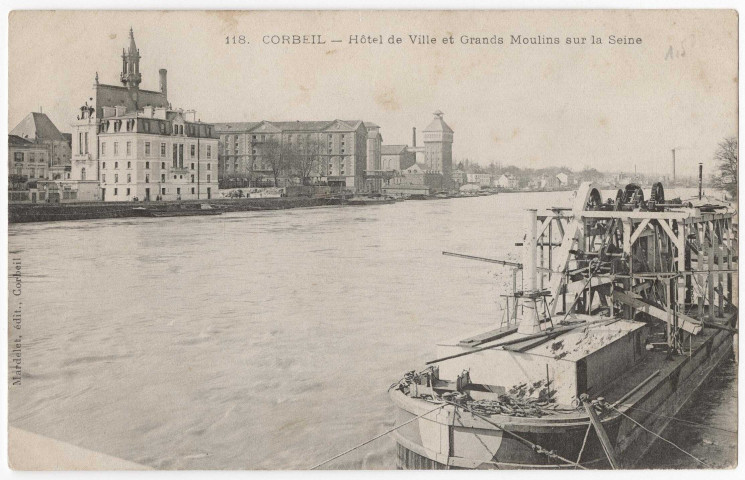 CORBEIL-ESSONNES. - Hôtel de ville et grands moulins sur la Seine, Mardelet, 1907, 5 mots, 5 c, ad. 