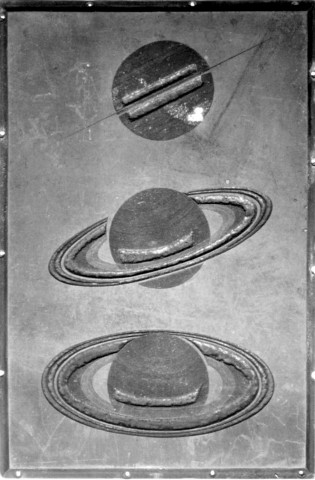 cliché de typographie : aspects principaux de Saturne vu de la Terre