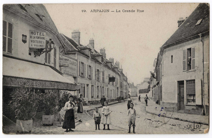 ARPAJON. - La grande rue, ELD, 1912, 9 lignes, 10 c, ad. 
