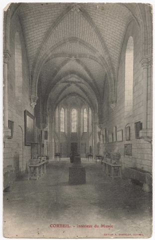 CORBEIL-ESSONNES. - Intérieur du musée Saint-Jean, dans l'ancienne église, Bonvalot. 