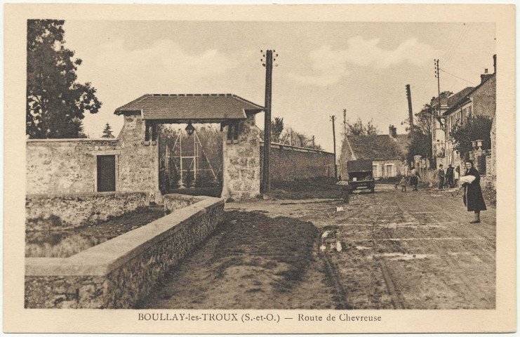 BOULLAY-LES-TROUX. - Route de Chevreuse. Editeur Baslé. 