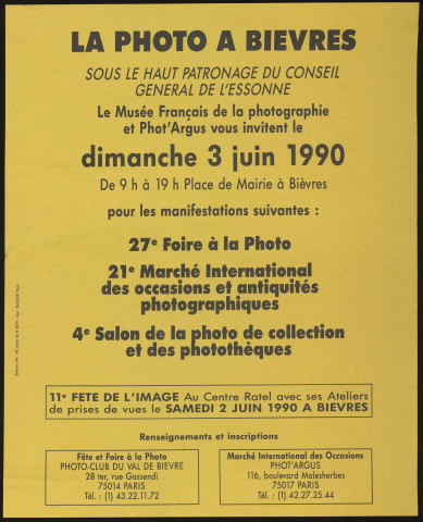 BIEVRES. - 27ème foire à la photo, 21 marché international des occasions et antiquités photographiques, 4ème salon de la photo de collection et des photothèques, Place de la mairie, 3 juin 1990. 