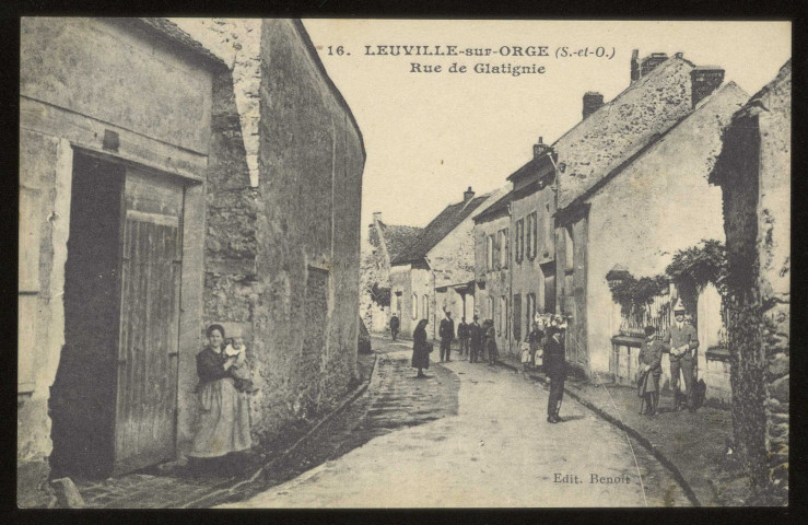 LEUVILLE-SUR-ORGE. - Rue de Glatignie. Editeur Benoît. 