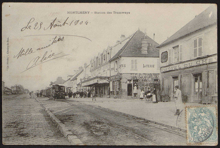 Montlhéry.- Station des tramways. 