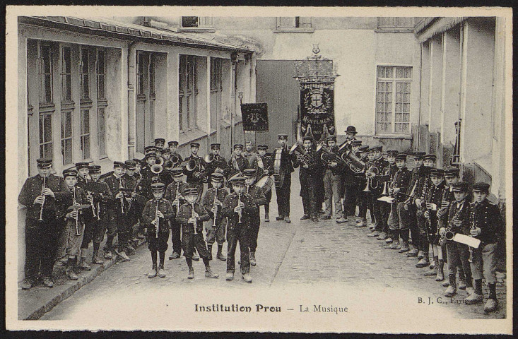 Montlhéry.- Institution  Prou : La musique (1904-1905). 
