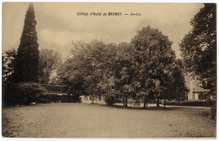 BRUNOY. - Collège d'Hulst. Le jardin, Ed. U. Tourte et Petitin, sépia. 