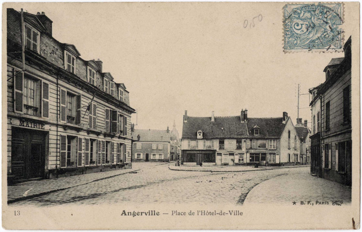 ANGERVILLE. - Place de l'Hôtel de ville, BF, 1904, 2 mots, 5 c, ad. 