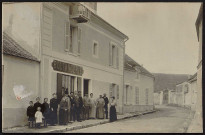ORSAY.- La boulangerie [1904-1910].