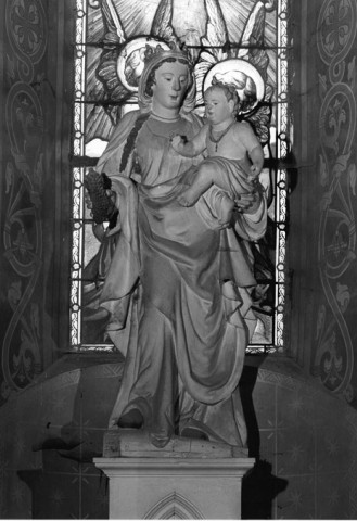 statue : Vierge à l'Enfant au raisin