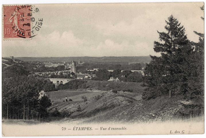 ETAMPES. - Vue d'ensemble [Editeur L. des G., 1900, timbre à 10 centimes]. 