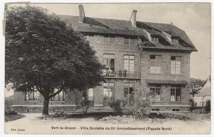 VERT-LE-GRAND. - Villa scolaire du IIIe arrondissement (façade Nord) [Editeur Lucas, 1911, timbre à 5 centimes]. 