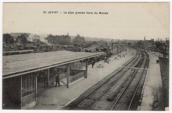 JUVISY-SUR-ORGE. - La plus grande gare du monde. Leprunier, 12 lignes, ad. 