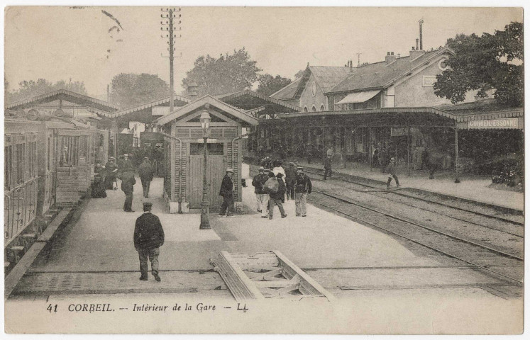 CORBEIL-ESSONNES. - Intérieur de la gare, LL, 1918, 3 mots, ad. 