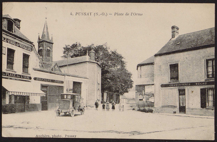 Pussay.- Place de l'Orme (30 décembre 1920). 