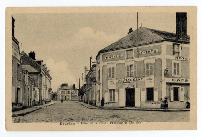 DOURDAN. - Hôtel de la poste, faubourg de Chartres. Pierre (1931), 2 mots, jaune. 