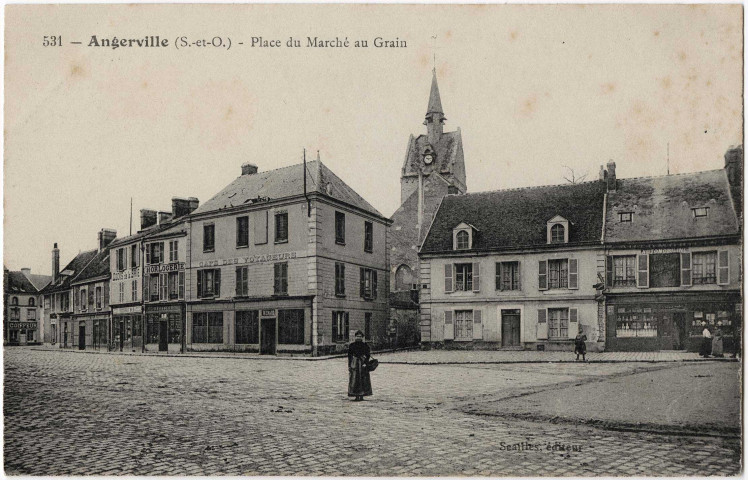 ANGERVILLE. - Place du marché au grain, Seailles. 