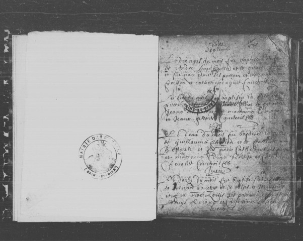 ABBEVILLE-LA-RIVIERE, paroisse Saint-Julien. - Registres paroissiaux : baptêmes, mariages, sépultures [1652-1715] [documents originaux conservés aux Archives municipales d'Abbeville-la-Rivière]. 