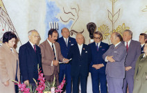 Chapelle SAINT-BLAISE.- Visite : discours en présence des personnalités allemandes. Marcel HOUDY (2e à gauche), et Clovis LELONG (7e), octobre 1970, négatif, couleur.