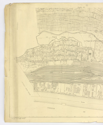 Fonds de plan topographique d'ATHIS-MONS dressé et dessiné par M. BERMOND, géomètre-expert, vérifié par M. DANGUEL, ingénieur-géomètre, feuille 2, [s.d.]. Ech. 1/2.000. N et B. Dim. 0,90 x 1,15. [en rouleau] [mauvais état]. 