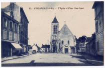 ESSONNES. - L'église et la place Léon Cassé. Photo édition. 