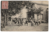 VIGNEUX-SUR-SEINE. - Terrasse du café du lac [1906, timbre à 10 centimes]. 
