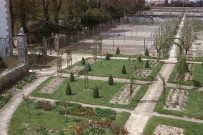CHEPTAINVILLE. - Jardin du château d'eau, vue partielle ; couleur ; 5 cm x 5 cm [diapositive] (1962). 