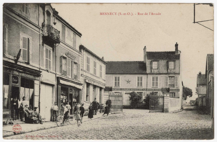 MENNECY. - Rue de l'Arcade [Editeur Rideau, 1906, 2 timbres à 5 centimes, 2B118/9]. 