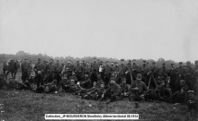 MONTLHERY.- Soldats du 40e territorial, en cantonnement dans le bourg et en entraînement, novembre 1914.
.
