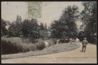 VILLE-DU-BOIS (LA). - Une allée du château et bord de l'étang [1904-1905].