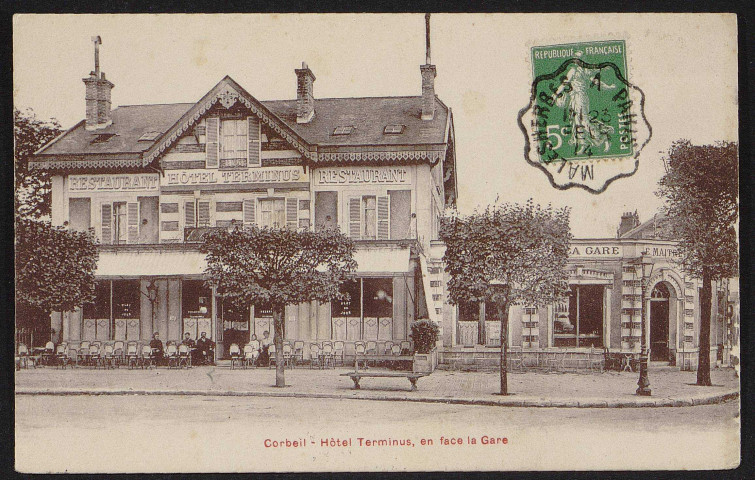 Corbeil-Essonnes.- Hôtel Terminus, en face de la gare (1914). 