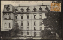 Montlhéry.- Institution Resve et Gros : Les dortoirs (27 août 1927). 