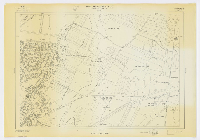 Plan topographique de BRETIGNY-SUR-ORGE établi sous le contrôle du Service du Cadastre, feuille 19, Ministère de l'Environnement et du Cadre de Vie - District de la Région ILE-DE-FRANCE, 1978. Ech. 1/2.000. N et B. Dim. 0,60 x 0,85. 