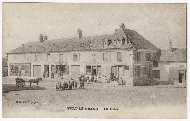 VERT-LE-GRAND. - La place [Editeur Lepage, 1922, timbre à 10 centimes]. 