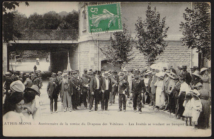 Athis-Mons.- Anniversaire de la remise du drapeau des vétérans [1904-1910]. 