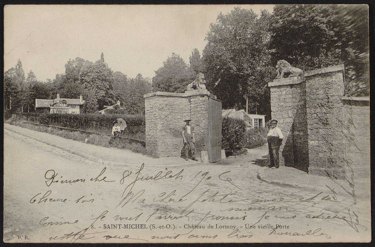 SAINT-MICHEL-SUR-ORGE.- Château de Lormoy : Une vieille porte (8 juillet 1906).