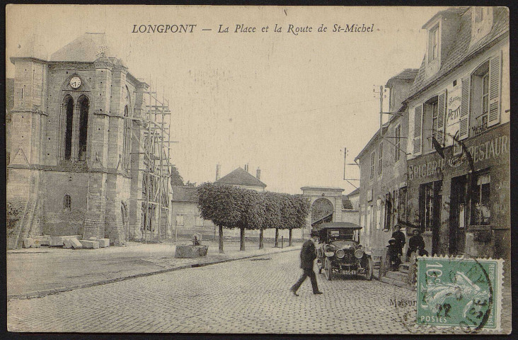 LONGPONT-SUR-ORGE. - La place et la route de Saint-Michel ( 21 août 1922).