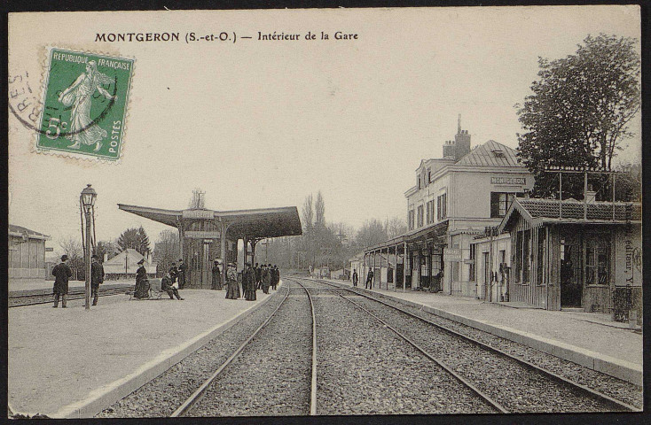 MONTGERON.- Intérieur de la gare (30 septembre 1908).
