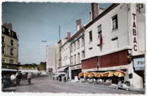 CORBEIL-ESSONNES. - Place Roger-Salengro, Raymon, coloriée. 