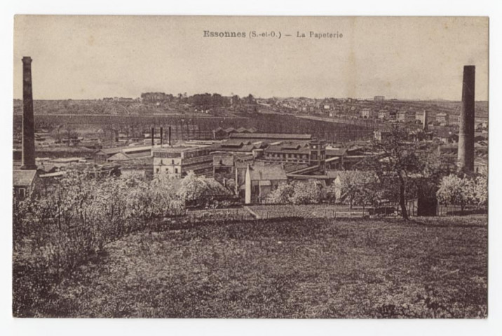 ESSONNES. - La papeterie, vue d'ensemble des bâtiments, 30 lignes. 