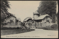 Briis-sous-Forges.- Château de Frileuse par Limours : les dépendances [1904-1930]. 