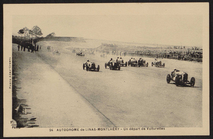 Linas.- Autodrome de Linas-Montlhéry, Domaine de Saint-Eutrope : Départ des voiturettes (1925-1935]. 
