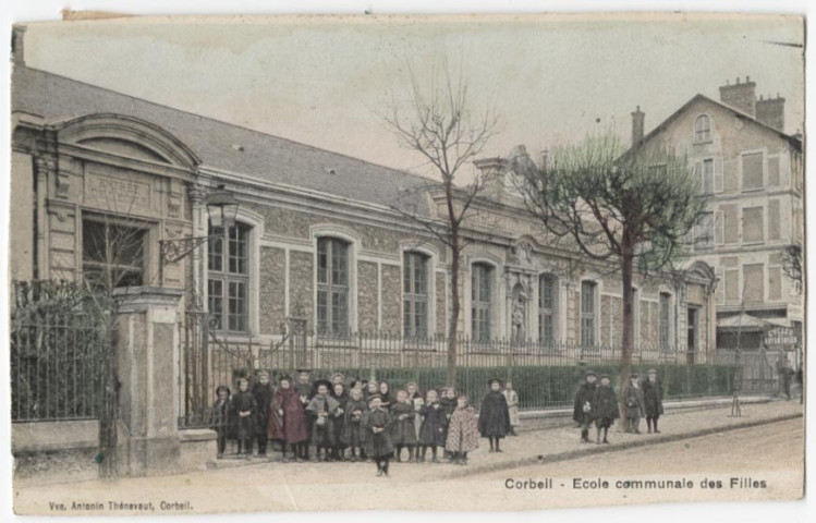 CORBEIL-ESSONNES. - Ecole communale de filles, Thévenaut, coloriée. 