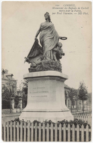 CORBEIL-ESSONNES. - Monument des enfants de Corbeil morts pour la Patrie par Paul Fournier, ND, 1912. 