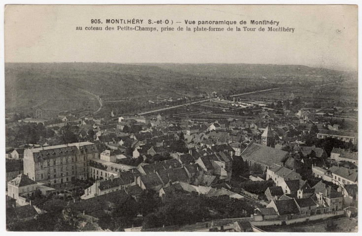 MONTLHERY. - Vue panoramique de Montlhéry. Prise de la tour. 