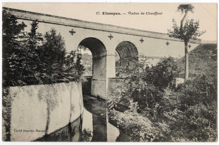 ETAMPES. - Viaduc de Chauffour. Cliché Rameau, 1911, 1 timbre à 10 centimes.. 
