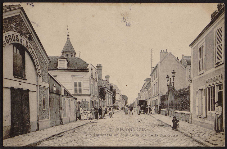 RIS-ORANGIS.- Rue nationale au coin de la rue de la Marquise [1904-1905].