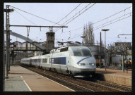 MASSY. - Ligne grande ceinture ouest, passage de la rame TGV A325, avec voiture Mélusine. (Edition Boutelier, couleur.) 